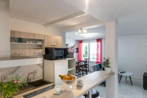 T2 bis lumineux avec parking privé * WIFI*NETFLIX*